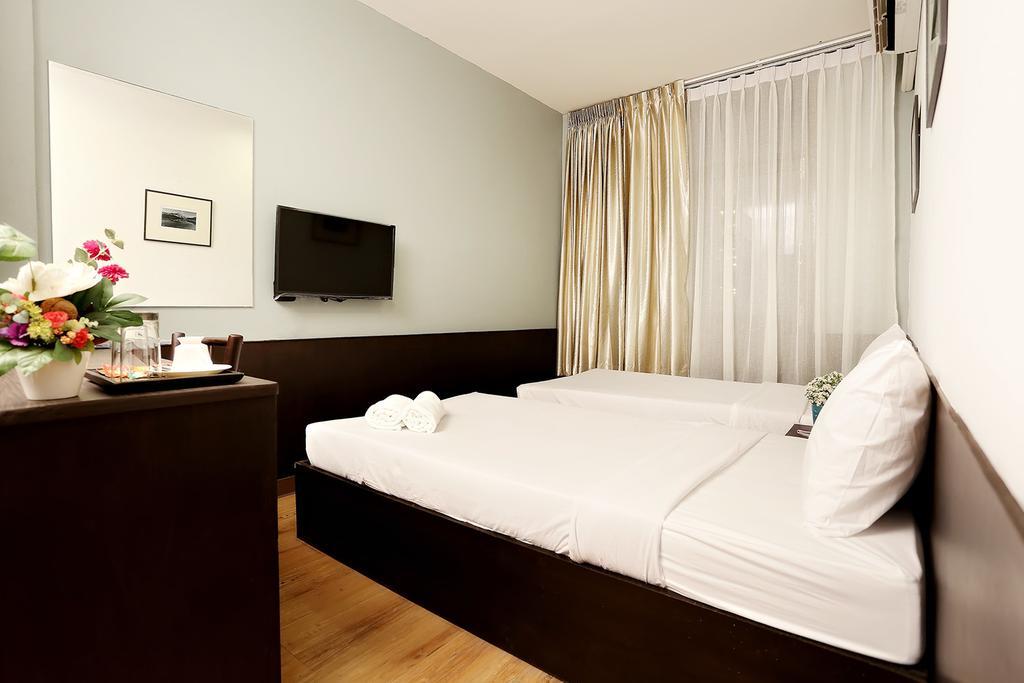 Baan Namtarn Guest House Bangkok Pokój zdjęcie