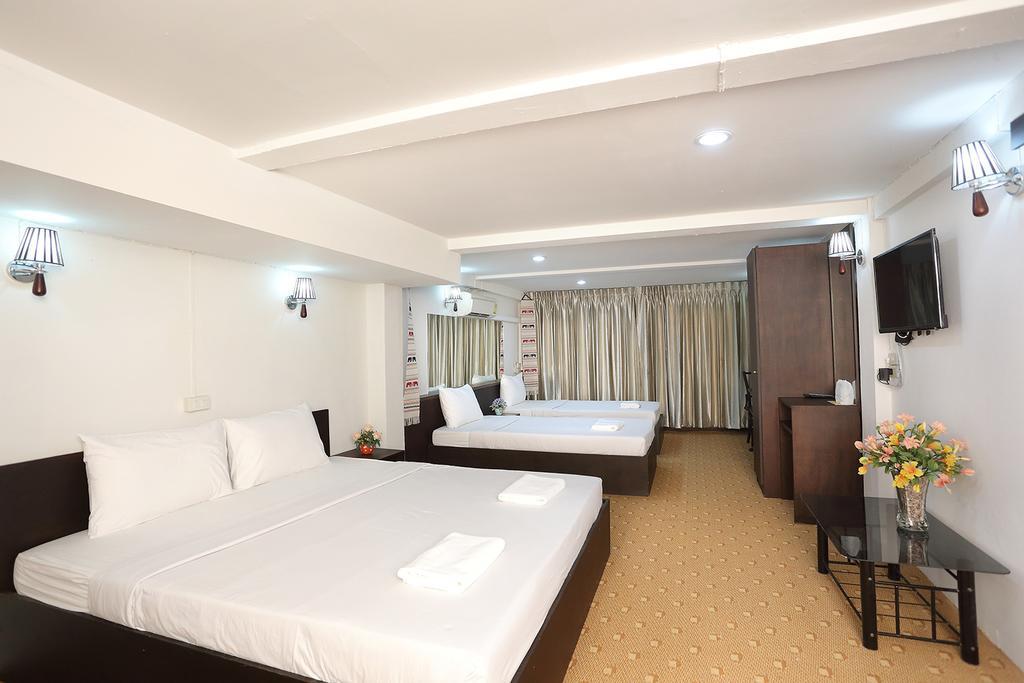 Baan Namtarn Guest House Bangkok Pokój zdjęcie